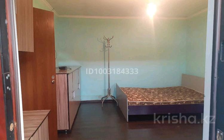 1-бөлмелі пәтер · 18 м² · 1/1 қабат, Қаратау 6 — Аль-Фараби, бағасы: 67 000 ₸ в Таразе — фото 343
