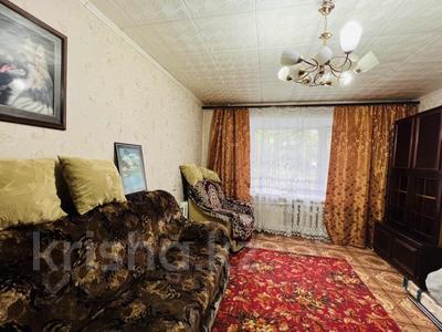 3-комнатная квартира, 64 м², 1/5 этаж, 68-й за 15.8 млн 〒 в Темиртау