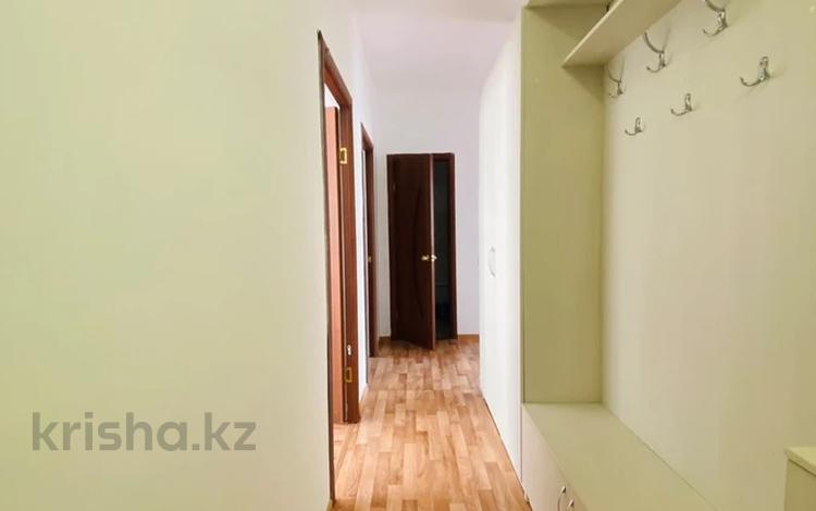 2-комнатная квартира · 54 м² · 3/6 этаж, мкр Нурсая 64 за 20.5 млн ₸ в Атырау — фото 2