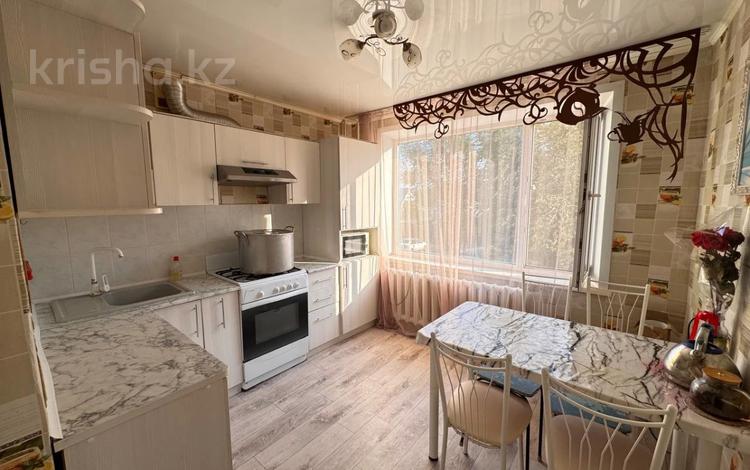 3-комнатная квартира · 69.3 м² · 2/6 этаж, 5В 9 за 10 млн ₸ в Житикаре — фото 2