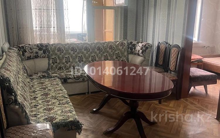 4-комнатная квартира · 73 м² · 5/5 этаж, Толе би 59б — Площадь .АЯсауи - Момышулы за 15 млн ₸ в Кентау — фото 2