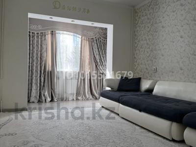 3-комнатная квартира · 70 м² · 3/5 этаж, мкр Север за 200 000 ₸ в Шымкенте, Аль-Фарабийский р-н