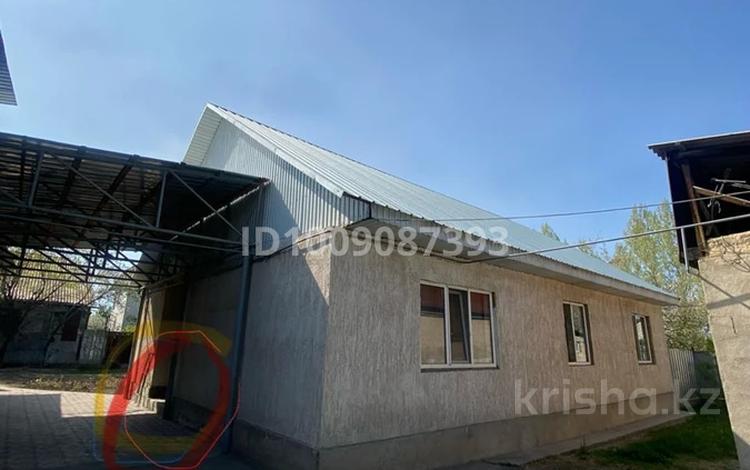 Жеке үй · 4 бөлме · 130 м² · 10 сот., мкр Айгерим-2, Байтенева 43, бағасы: 75 млн ₸ в Алматы, Алатауский р-н — фото 2