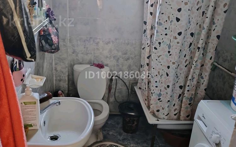 Жеке үй · 4 бөлме · 70 м² · , Аисугир 168 — Аисугир кошеси мен Камбар улы кошеси, бағасы: 20 млн ₸ в Шымкенте, Енбекшинский р-н — фото 2