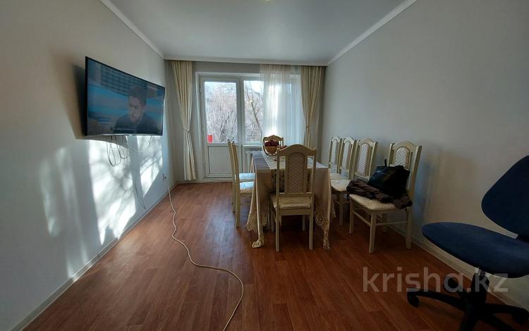 1-комнатная квартира, 32 м², 3/4 этаж, Достык за 10 млн 〒 в Талдыкоргане, мкр Жетысу — фото 2