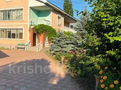 Отдельный дом · 6 комнат · 280 м² · 13.5 сот., мкр 12, Дулатова 1 за 73 млн ₸ в Актобе