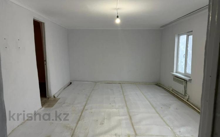 Отдельный дом · 3 комнаты · 76 м² · 5.2 сот., мкр Бирлик, Буровиков 17/1 за 8 млн ₸ в Атырау, мкр	Бирлик — фото 2