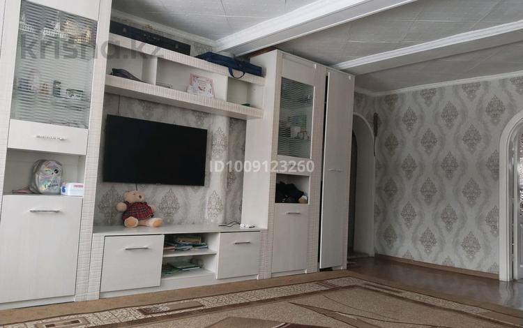 Отдельный дом · 3 комнаты · 180 м² · 10 сот., Академика Павлова 79 — Центр за 65 млн ₸ в Семее — фото 2