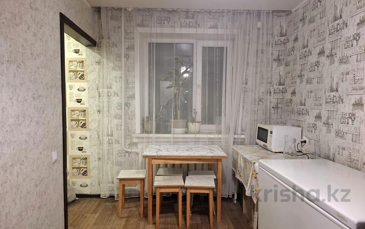 4-комнатная квартира · 61 м² · 3/5 этаж, Байсеитовой — район Школы #12 за 10.5 млн ₸ в Темиртау — фото 2