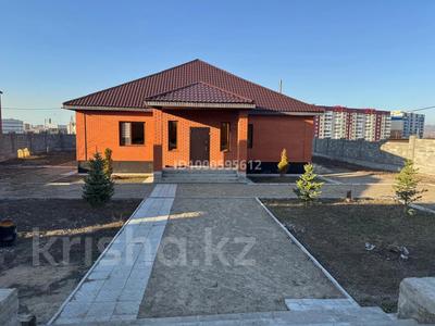 Продажа домов и дачи в Восточно-Казахстанской обл.: Отдельный дом · 5 комнат · 175 м² · 13.5 сот., Иванова 32 за 83 млн 〒 Отдельный дом · 5 комнат · 175 м² · 13.5 сот., Иванова 32 за 83 млн 〒 в Усть-Каменогорске