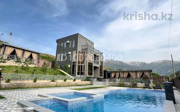 Дом · 10 комнат · 400 м², Бургулюк за 350 000 ₸ — фото 2