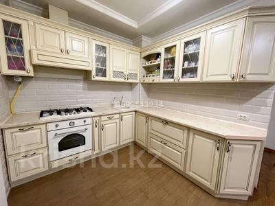 6-комнатная квартира · 170 м² · 1/6 этаж, 31А мкр 19 — Напротив ресторана Хан Шахар за 48.5 млн 〒 в Актау