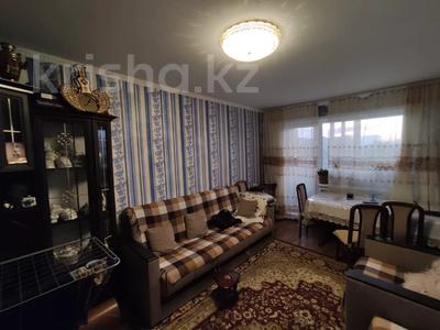 2-бөлмелі пәтер · 49 м² · 3/5 қабат, Строителей 26, бағасы: 8.5 млн ₸ в Аксу