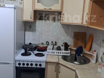 1-комнатная квартира · 32 м² · 5/5 этаж, Народная за 11.5 млн 〒 в Семее