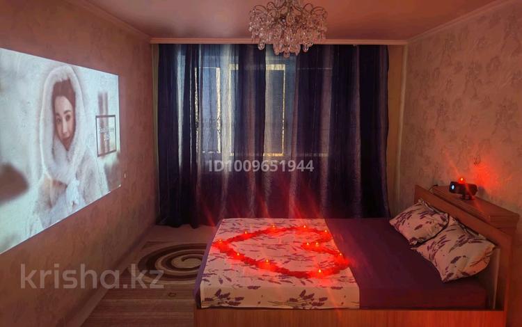 1-бөлмелі пәтер · 44 м² · 1/10 қабат, мкр 12 43 — Возле фитнес клуба, бағасы: 15 000 ₸ в Актобе — фото 2