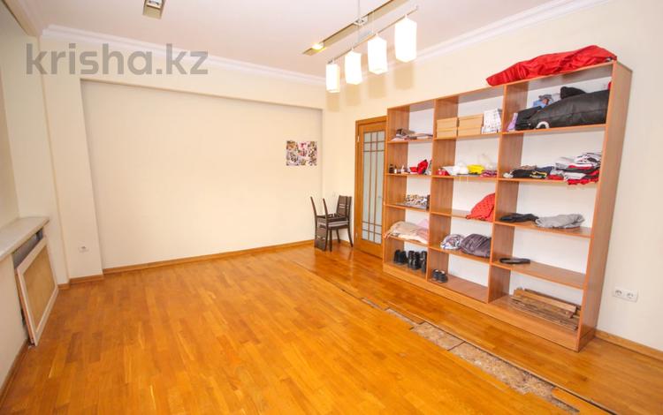 5-бөлмелі пәтер, 180 м², 3/6 қабат, мкр. Мирас 128 — СУПЕР ПРЕДЛОЖЕНИЕ!, бағасы: 190 млн 〒 в Алматы, Бостандыкский р-н — фото 3