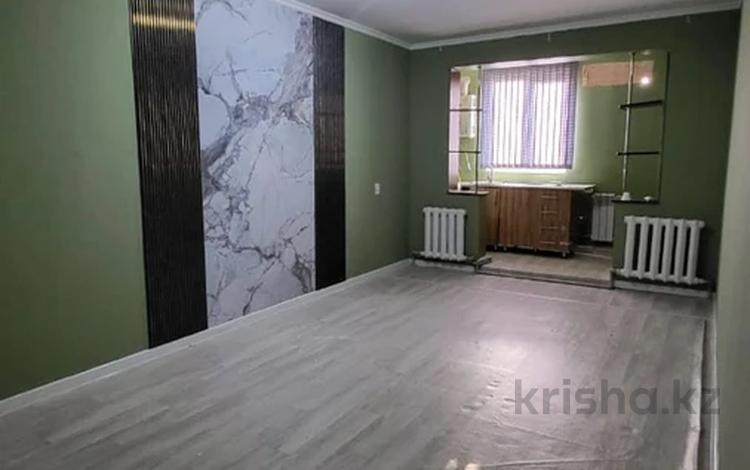 1-комнатная квартира · 52 м² · 4/5 этаж, 8 мкр 5 за 150 000 ₸ в Шымкенте — фото 2