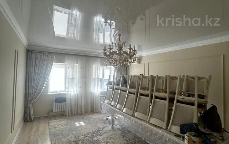 Отдельный дом · 6 комнат · 185 м² · 10 сот., мкр Орлеу, Омар Тулешев 46 за 30 млн 〒 в Атырау — фото 2