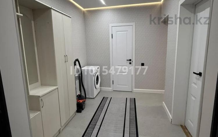 2-бөлмелі пәтер · 56 м² · 4/10 қабат, Алтын Орда 11к7, бағасы: 200 000 ₸ в Абай — фото 2