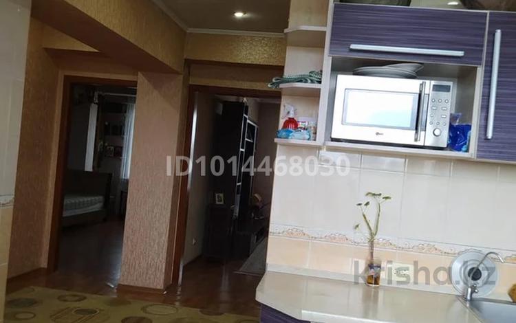 3-комнатная квартира · 65 м² · 5/5 этаж, 3 микрорайон 10б за 260 000 ₸ в Конаеве — фото 2