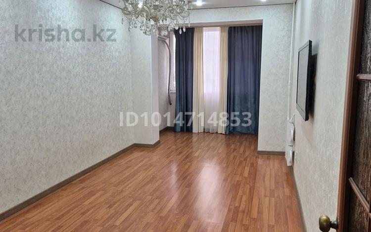 3-комнатная квартира · 70 м² · 4/5 этаж, 11-й мкр 37 за 20 млн ₸ в Актау — фото 2