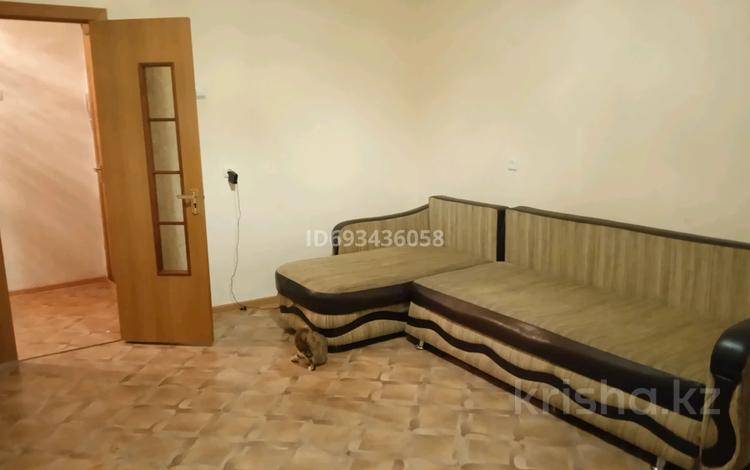3 комнаты, 60 м², Назарбаева 204 за 40 000 〒 в Павлодаре — фото 2