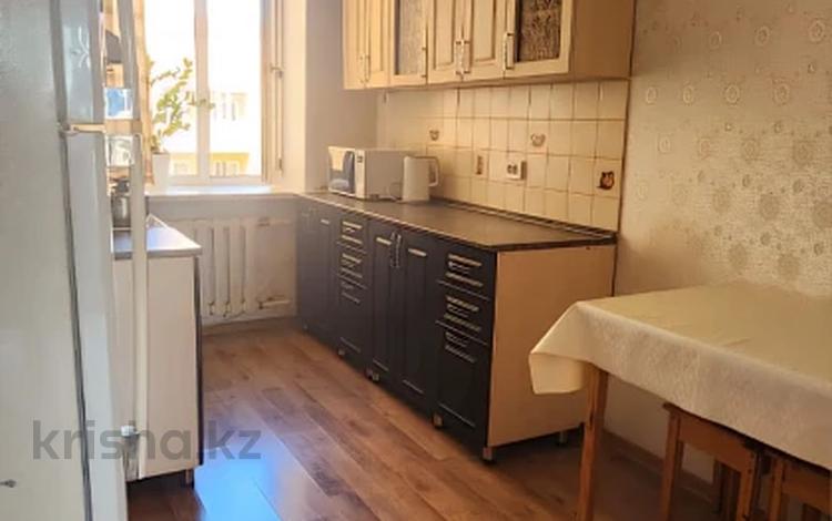 3-бөлмелі пәтер · 90 м² · 10/10 қабат, мкр Юго-Восток, Ермекова, бағасы: 35.9 млн ₸ в Караганде, Казыбек би р-н — фото 12