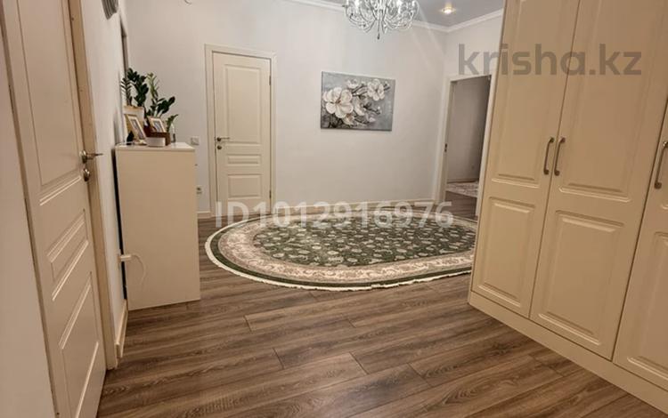 3-бөлмелі пәтер · 110 м² · 5/10 қабат, 16-й мкр 92 — Напротив Байтерек, бағасы: 40 млн ₸ в Актау — фото 2