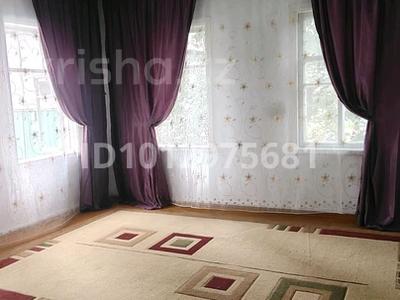 Жеке үй · 2 бөлме · 48 м² · 3 жүзд., Жансугурова — Радищева, бағасы: 250 000 ₸ в Алматы, Жетысуский р-н