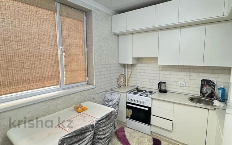 2-комнатная квартира · 60 м² · 2/6 этаж, 16-й мкр 43/1 за 15 000 ₸ в Актау — фото 2
