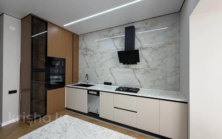 1-комнатная квартира · 53 м² · 8/9 этаж, проспект Алии Молдагуловой 66Б за 200 000 〒 в Актобе — фото 8