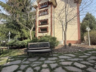 Отдельный дом · 5 комнат · 260 м² · 10 сот., мкр Хан Тенгри за 265 млн 〒 в Алматы, Бостандыкский р-н