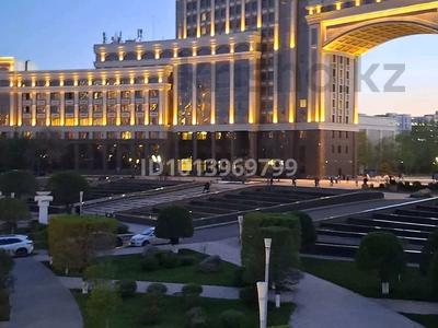 3-комнатная квартира · 102.2 м² · 4/8 этаж, Кабанбай батыра 19 за ~ 143.6 млн ₸ в Астане, Есильский р-н