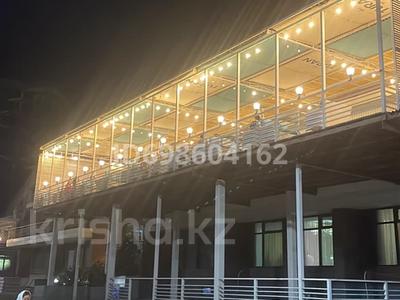 Ресторанно развлекательный комплекс Монако · 1000 м² за 120 млн 〒 в Актау, мкр "Самал"