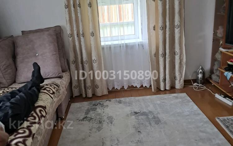 Жеке үй · 3 бөлме · 33 м² · 40 жүзд., Репина — Оптовка Дина, бағасы: 6.3 млн ₸ в Усть-Каменогорске — фото 2