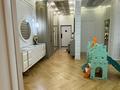 4-комнатная квартира · 153.5 м² · 10/15 этаж, Микрорайон Мамыр-1 26/1 за 150 млн ₸ в Алматы, Ауэзовский р-н — фото 4