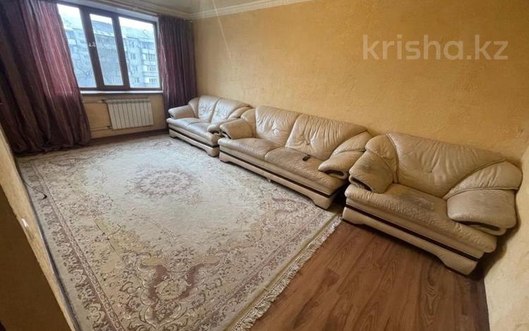 3-комнатная квартира, 65 м², 4/5 этаж помесячно, Калиева