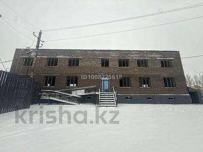 Свободное назначение, офисы, магазины и бутики, общепит, салоны красоты, бани, гостиницы и зоны отдыха, фитнес и спорт, медцентры и аптеки, образование, развлечения, конференц-залы, кабинеты и рабочие места, студии · 583 м² за 2.8 млн 〒 в Уральске