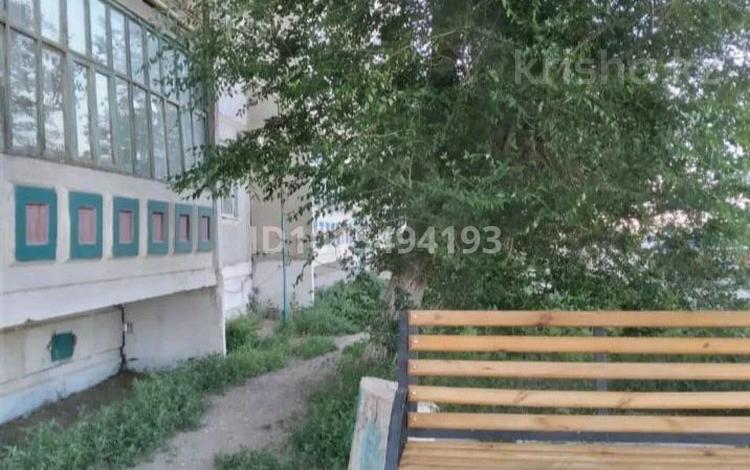 3-комнатная квартира · 70 м² · 1/5 этаж, Самал 49 за 9 млн ₸ в Кандыагаш — фото 8