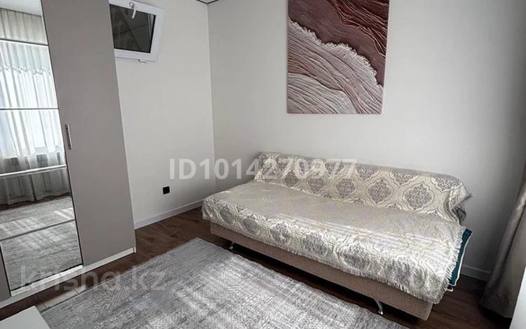 1-комнатная квартира · 38 м² · 1/9 этаж, Райымбек батыра 272 272 — Рядом Магнум ЖК Dostar за 220 000 ₸ в Алматы, Медеуский р-н — фото 2