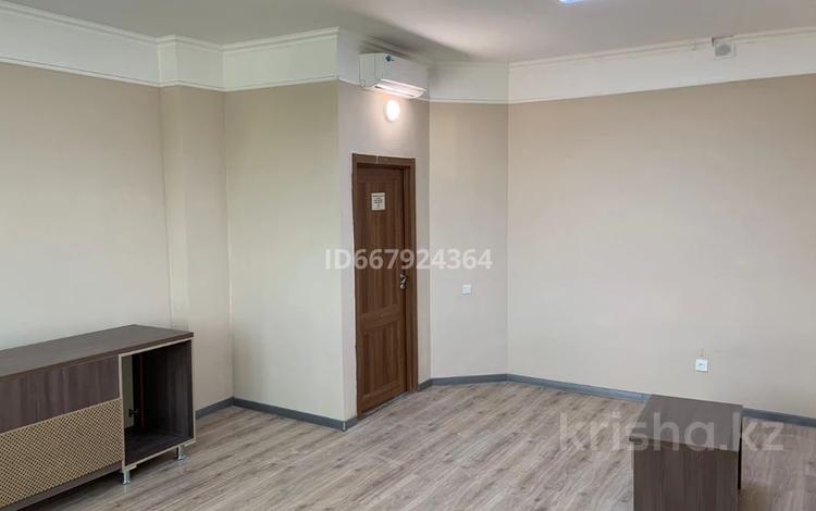 Офисы · 30 м² за 150 000 〒 в Астане — фото 6