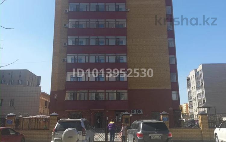 3-комнатная квартира · 126 м² · 3/9 этаж, Уранхаева 30 за 83 млн ₸ в Семее — фото 2