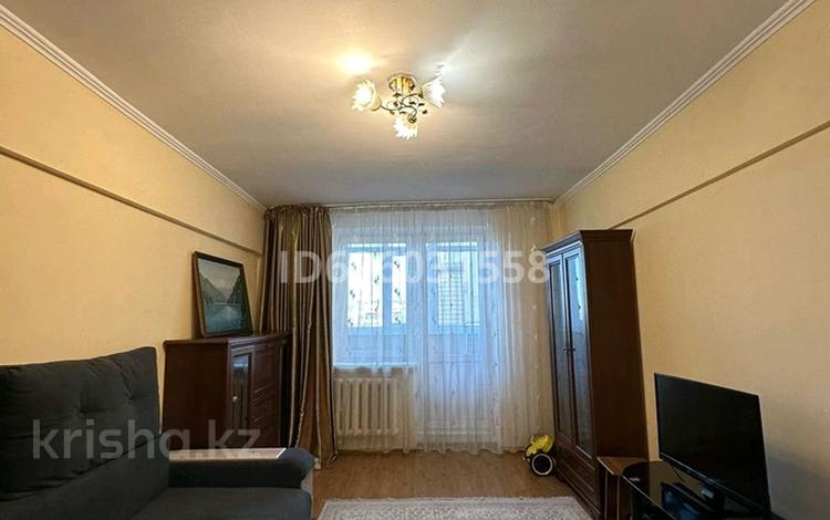 2-комнатная квартира, 55 м², 5/5 этаж помесячно, Радостовца 198 — Гагарина