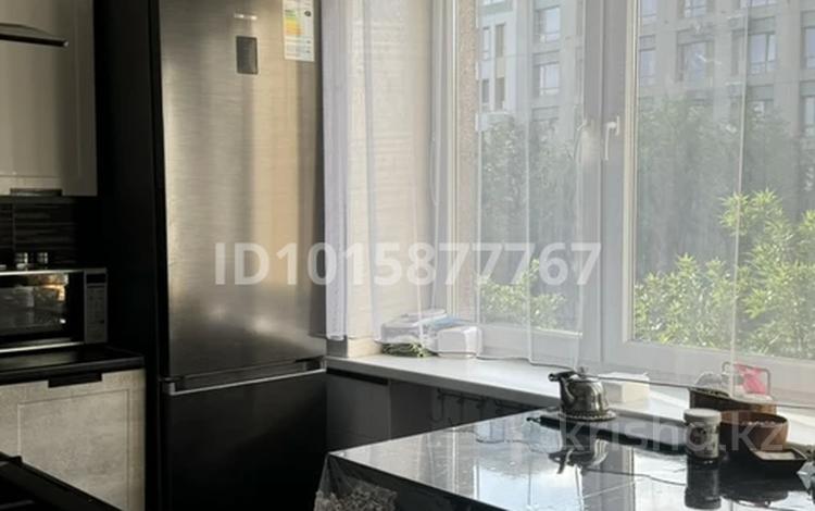3-бөлмелі пәтер · 86.4 м² · 4/5 қабат, Макатаева — Наурызбай батыра, бағасы: 83 млн ₸ в Алматы, Алмалинский р-н — фото 2