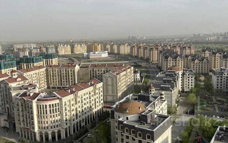 2-комнатная квартира, 137 м², 19/20 этаж, Калдаякова за 38.5 млн 〒 в Астане, Алматы р-н — фото 2