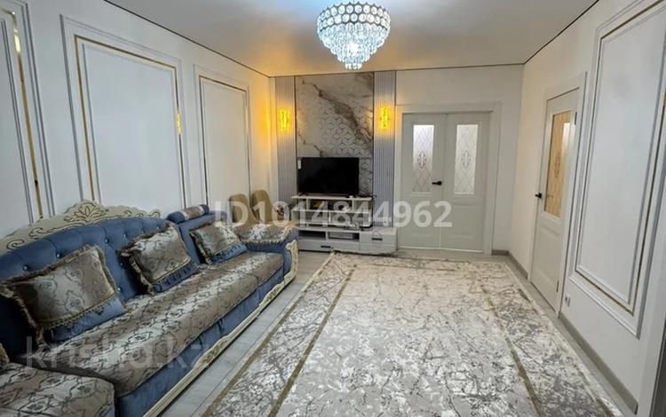 2-комнатная квартира · 56 м² · 8/12 этаж, мкр Дарабоз 87 за 35 млн ₸ в Алматы, Алатауский р-н — фото 2