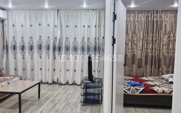 1-комнатная квартира · 38 м² · 1/10 этаж, 11-й мкр 7б за 10 000 ₸ в Актау — фото 2