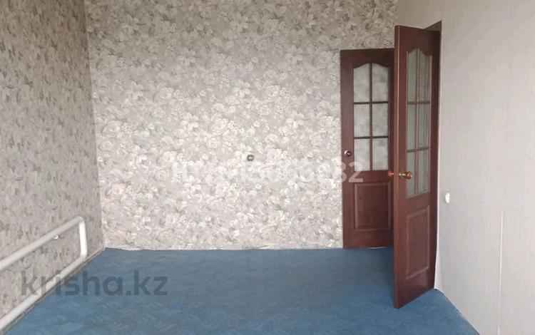 3-комнатная квартира · 64 м² · 7/9 этаж, мкр Строитель 5 за 20 млн ₸ в Уральске — фото 2