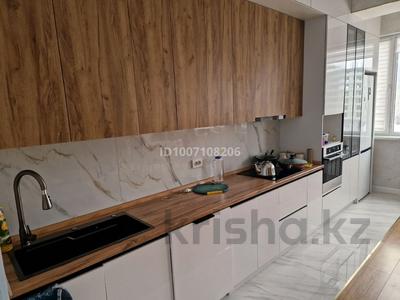 3-бөлмелі пәтер · 83 м² · 2/13 қабат, 17-й мкр 115, бағасы: 40 млн ₸ в Актау