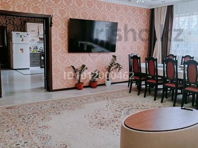 Жеке үй · 4 бөлме · 140 м² · 7 сот., ул. Жангир Хана 132, бағасы: 47 млн ₸ в Уральске, мкр Школьник